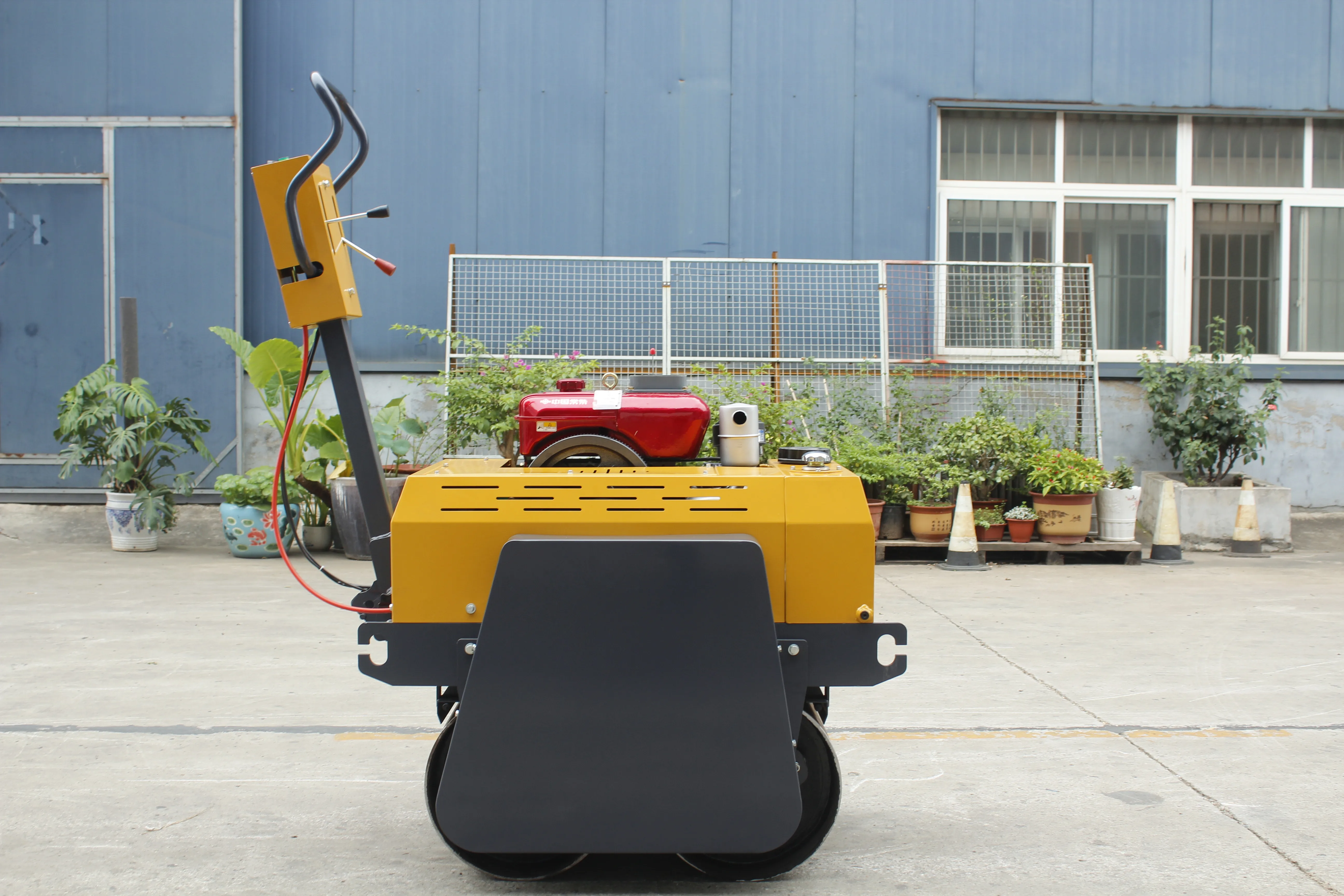 High Quality Road Vibratory Drum Roller Efficient Safety Mini Road Roller Machines