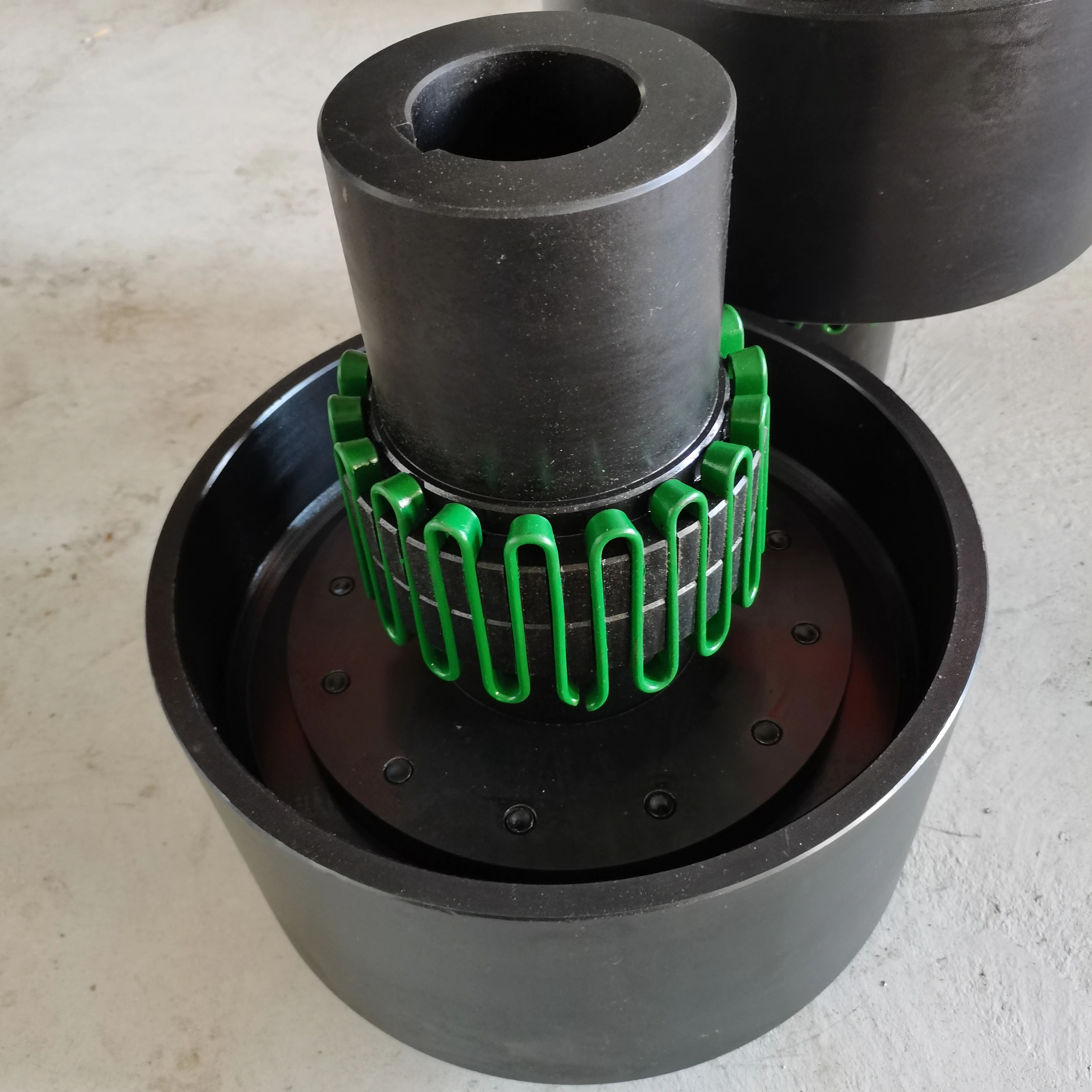 Hot Sale Js Type Spring Shaft Snake Grid Flexible Coupling For Power Transmission