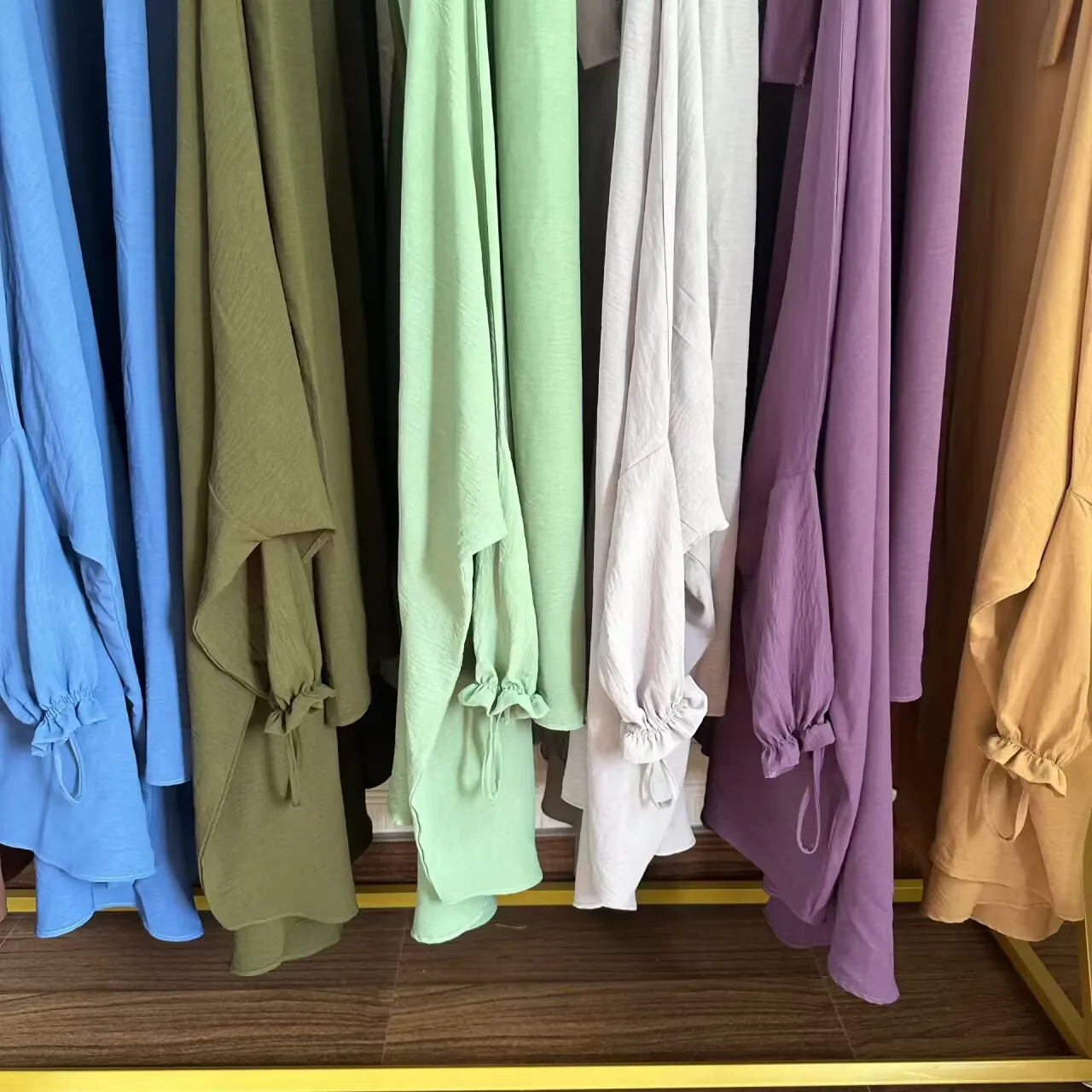 2024 Wholesale femmes EID Ramadan Muslim Kaftan Abaya Set Turkish Saudi Khimar Jilbab 2 Pieces