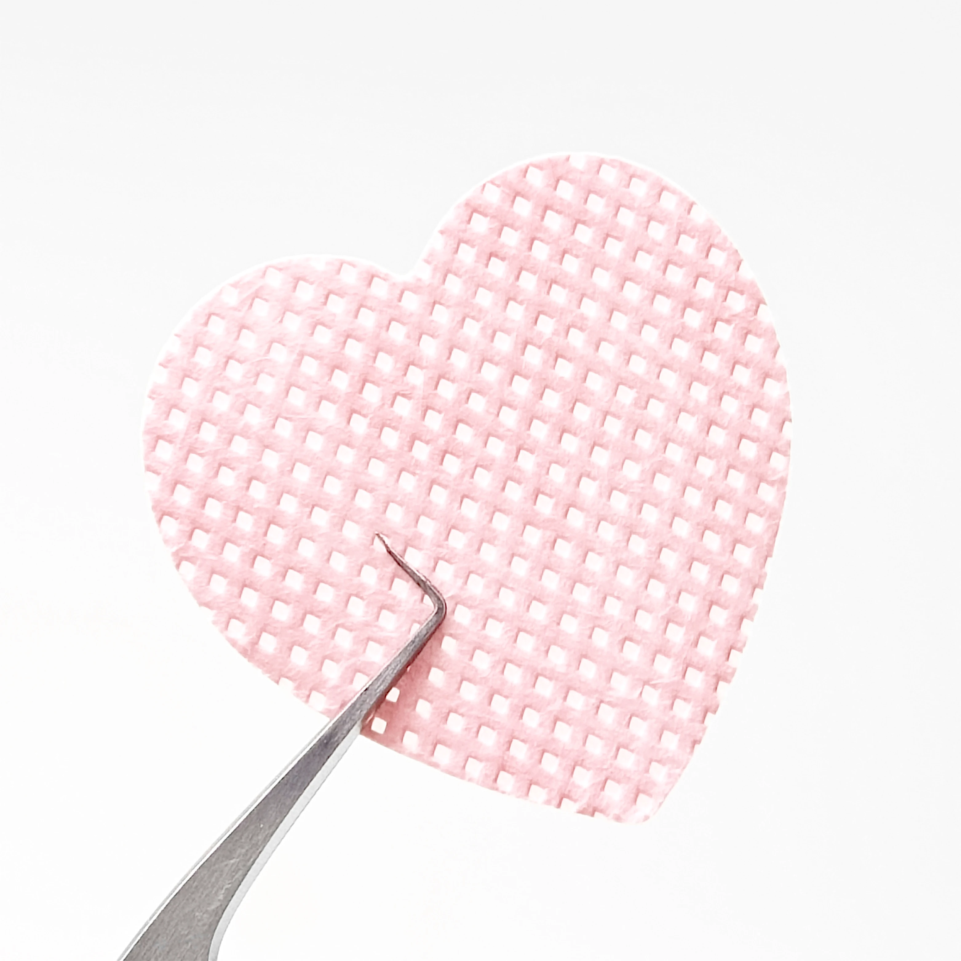 Customized Logo Heart Shape Eyelash Glue Remover Wipe Eyelash Adhesive Nozzle Cleaning Glue Wipes