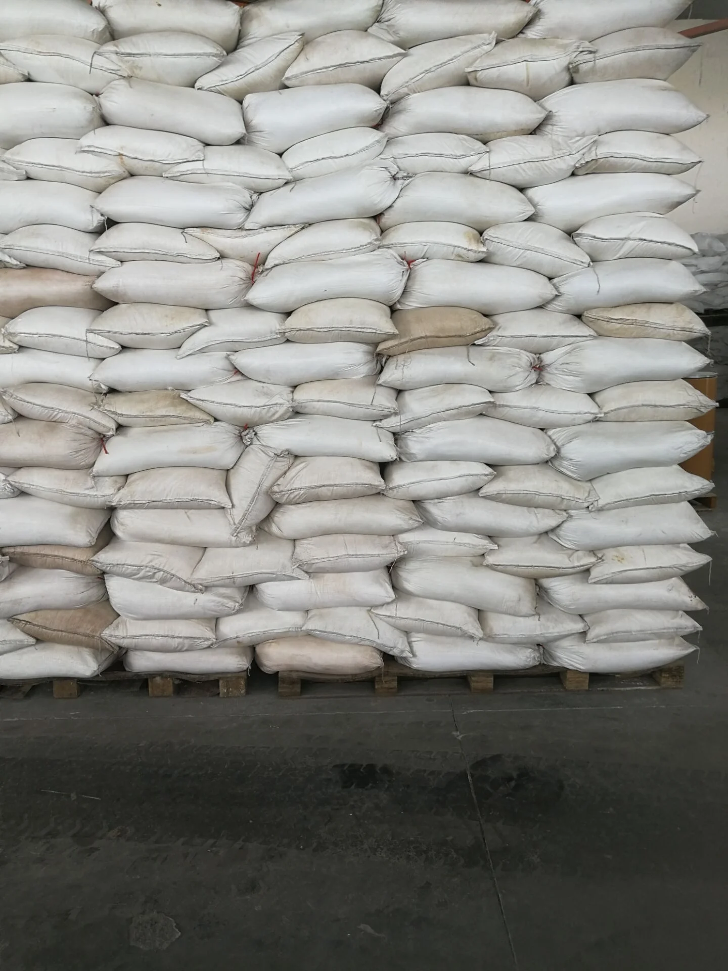 100mesh Lactose Monohydrate price slightly sweet and odorless Lactose Anhydrous