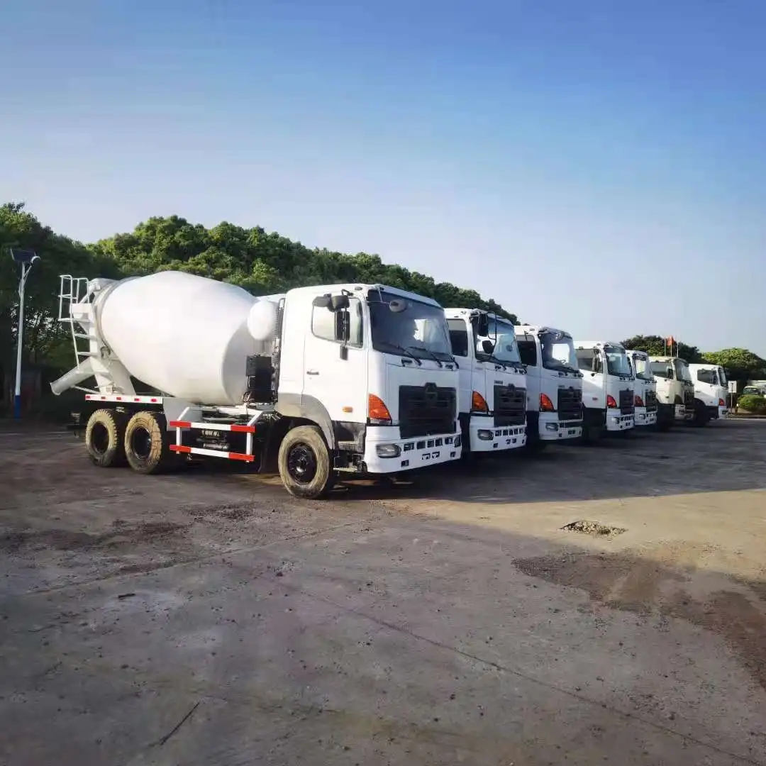 Китайский производитель Hino 700 смеситель Япония б/у на продажу