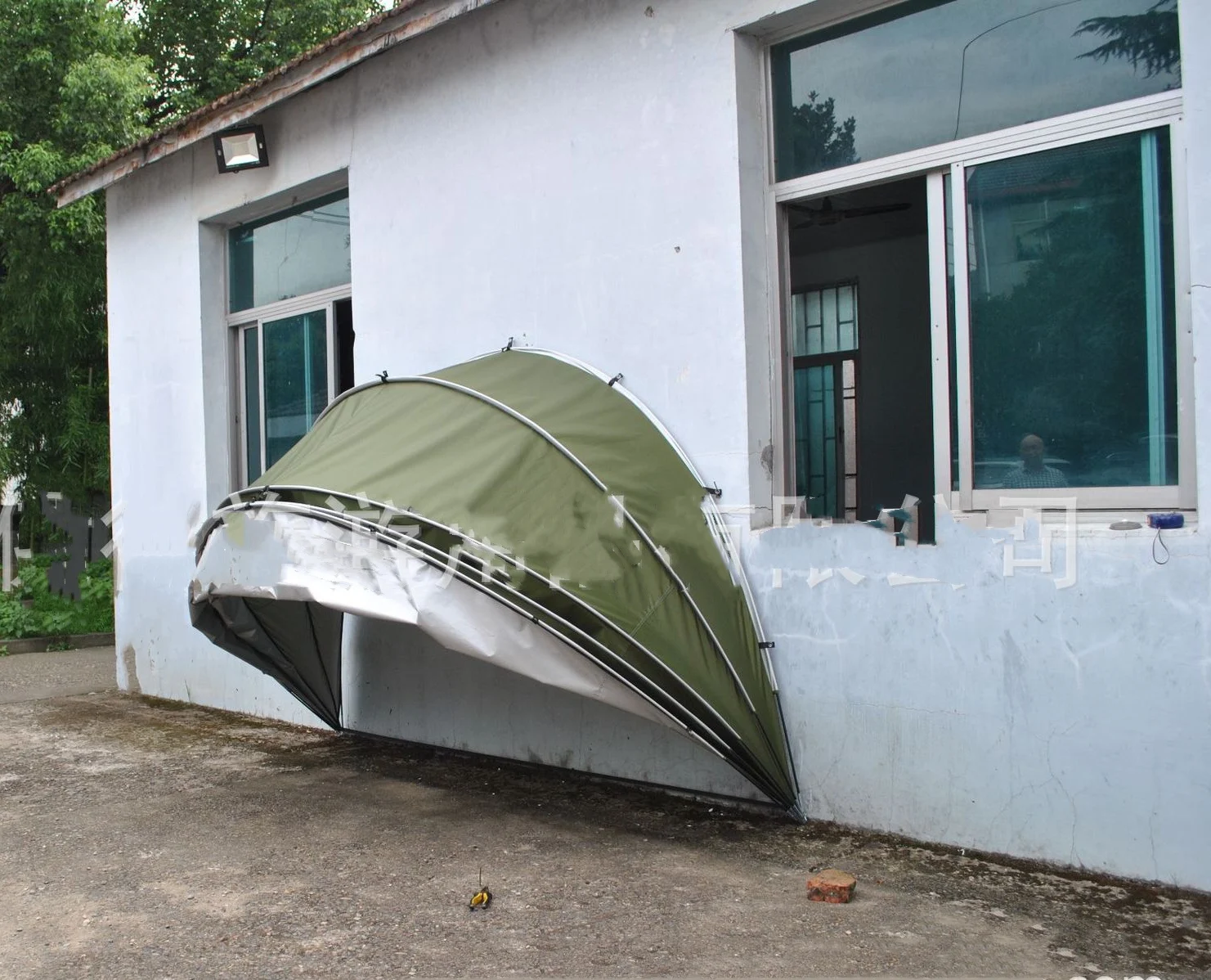 Portable outdoor awning rain proof dust multifunctional storage room utility room awning bicycle tent
