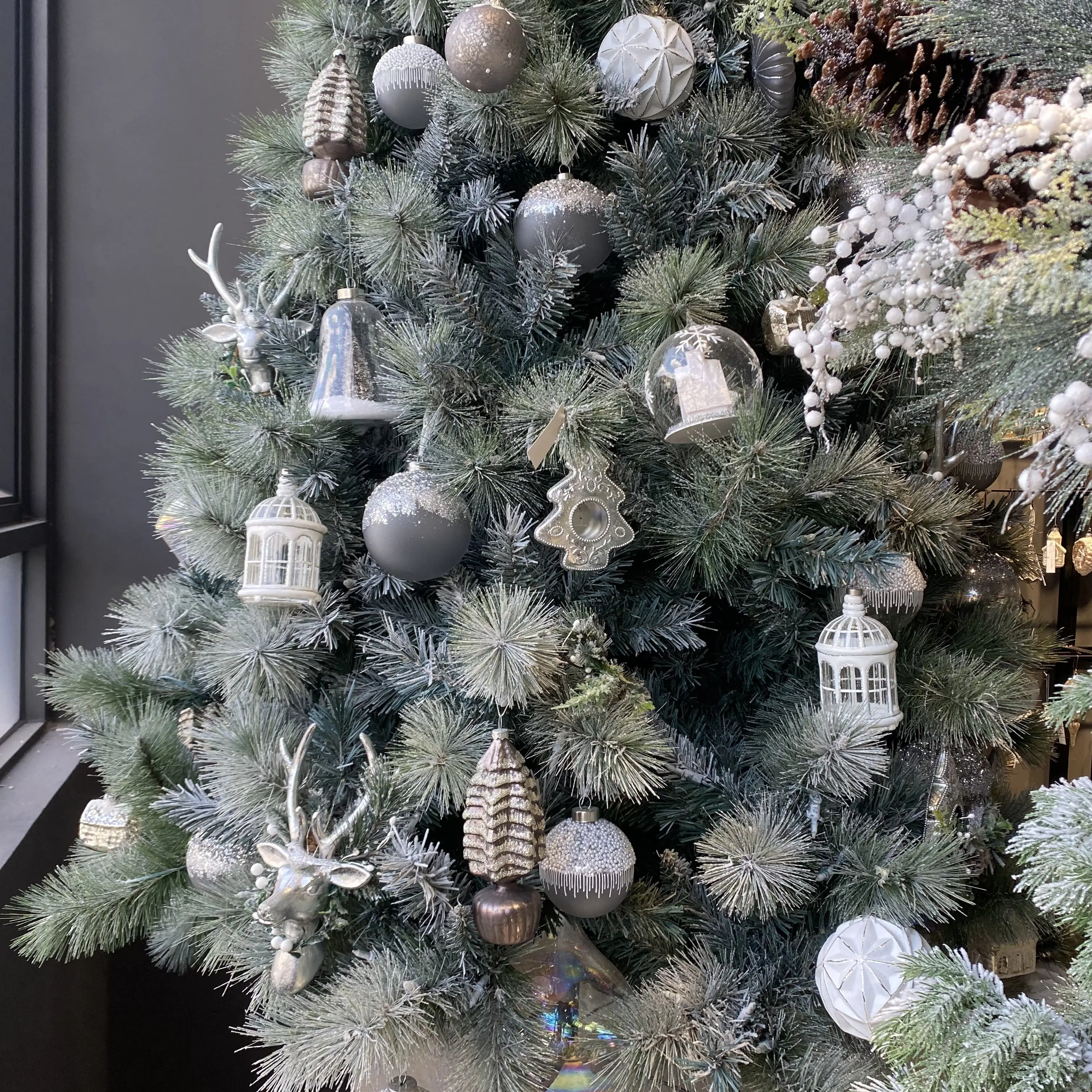 New Product Different Shaped Handmade Christmas Tree Decor Hanging Ornaments Red Glass Ball Crafts