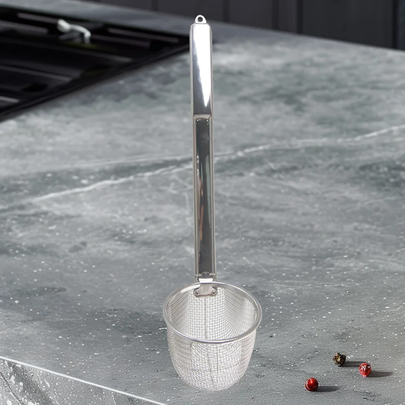 Wholesale custom multi specifications stainless steel deep Spaghetti noodles strainers skimmers colander basket with long handle