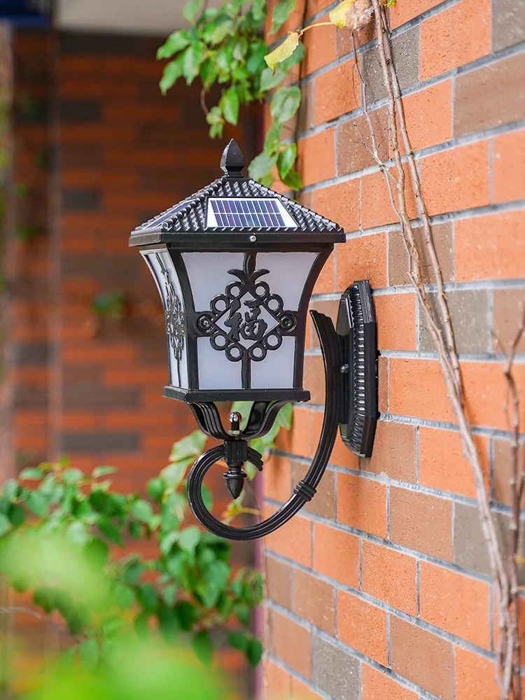 Solar wall lamp home outdoor European-style balcony door outdoor wall lamp garden villa waterproof garden lamp