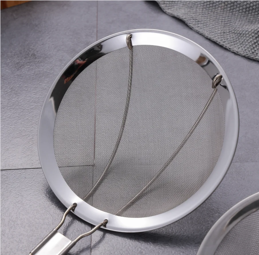 Factory price Kitchen Tool Wire Strainer Colander Juicer Filter Food Tea Drying Spoon stainless steel strainer colander