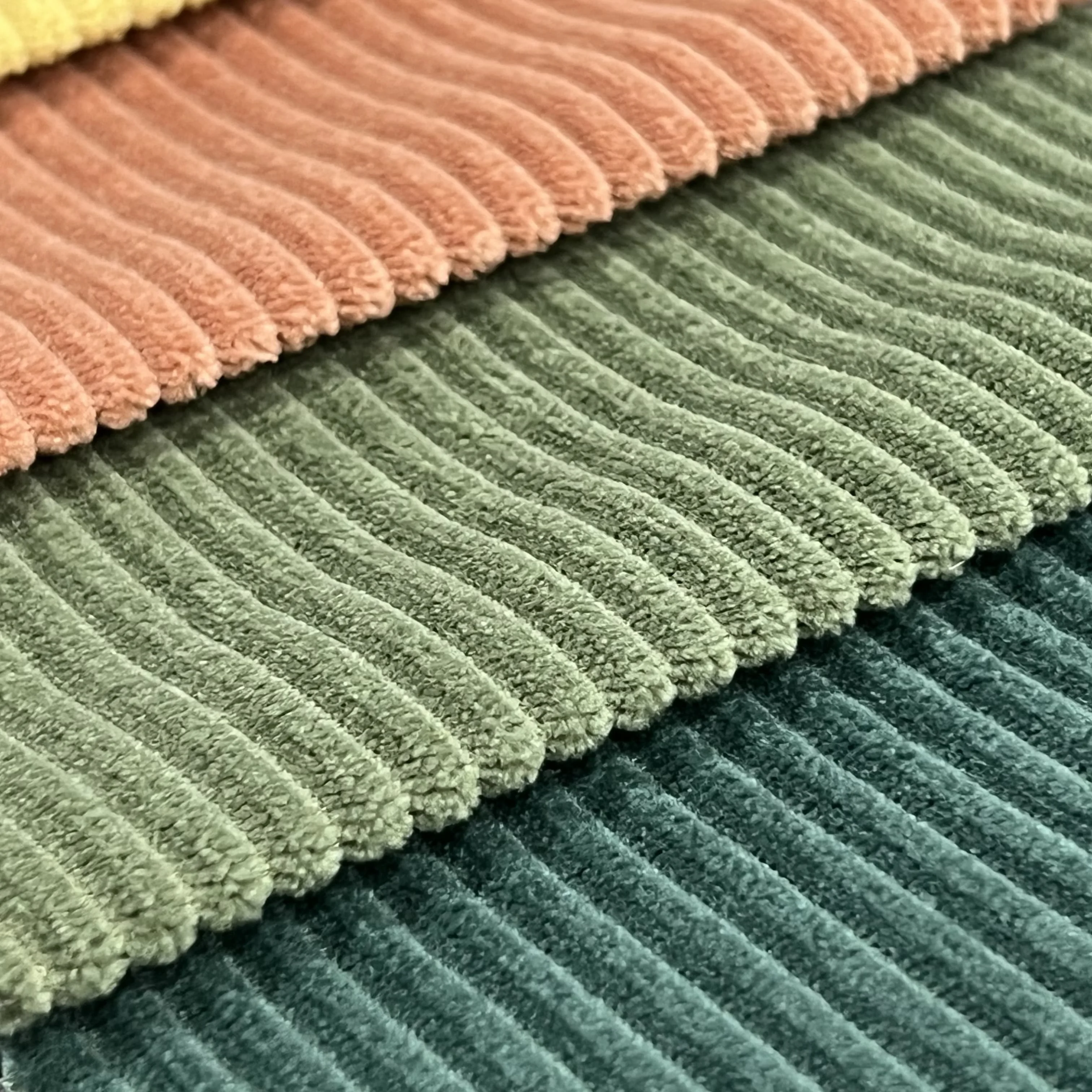 Factory Direct Home Textile 4.5 Corduroy Fabric Upholstery Breathable Woven Dyed for Sofa Furniture and Bags