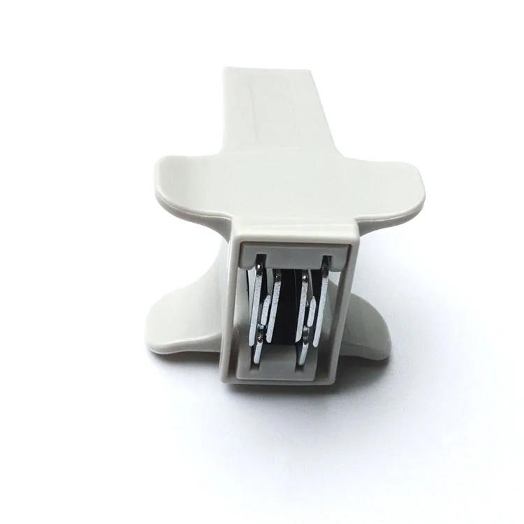 Канцелярские товары для удаления штапеля бумаги