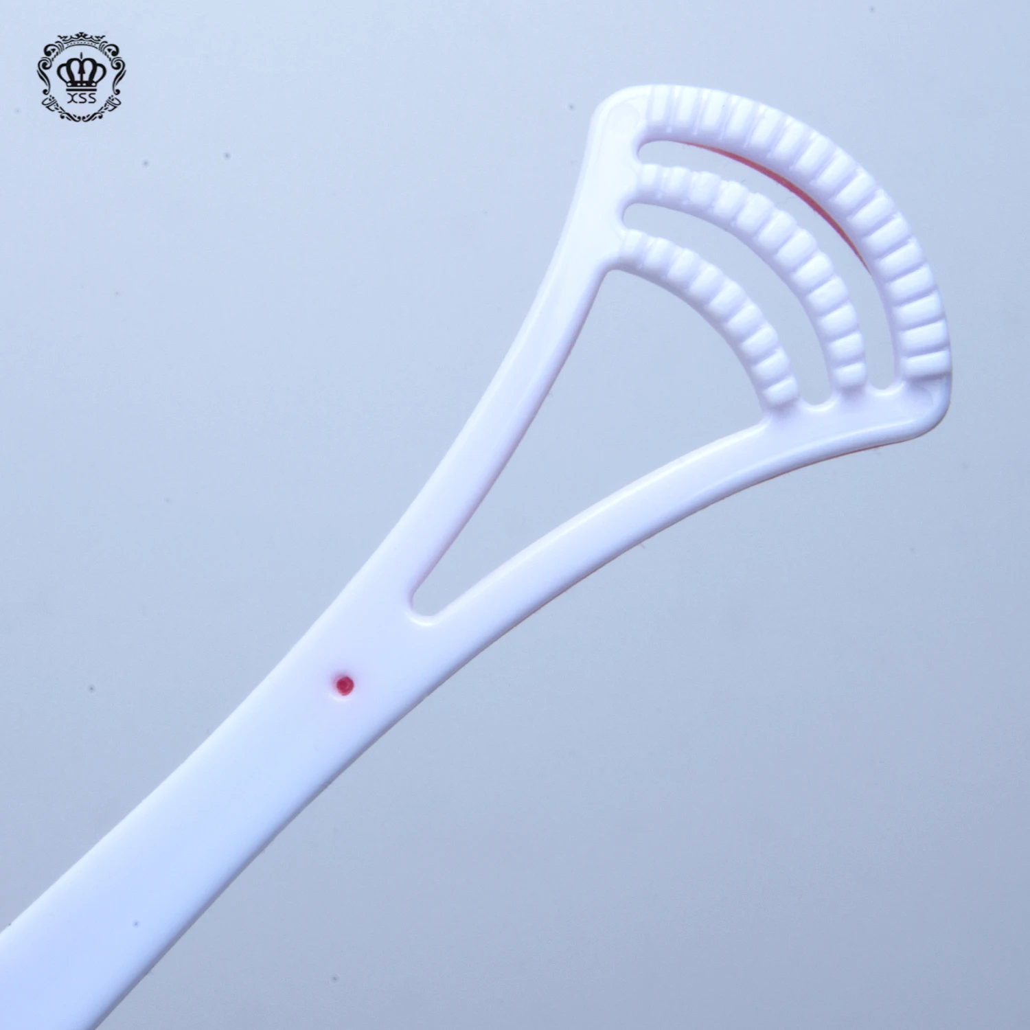 XiBrush Factory Supply Plastic Tongue Cleaning Oral Care Baby Adult Rubber Tongue Cleaner Scraper