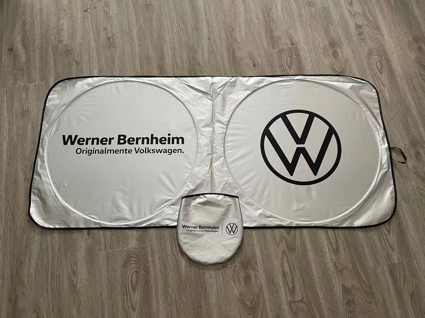 Factory custom LOGO gift car accessories foldable retractable protection Front car Windshield Sun Shade uv rays