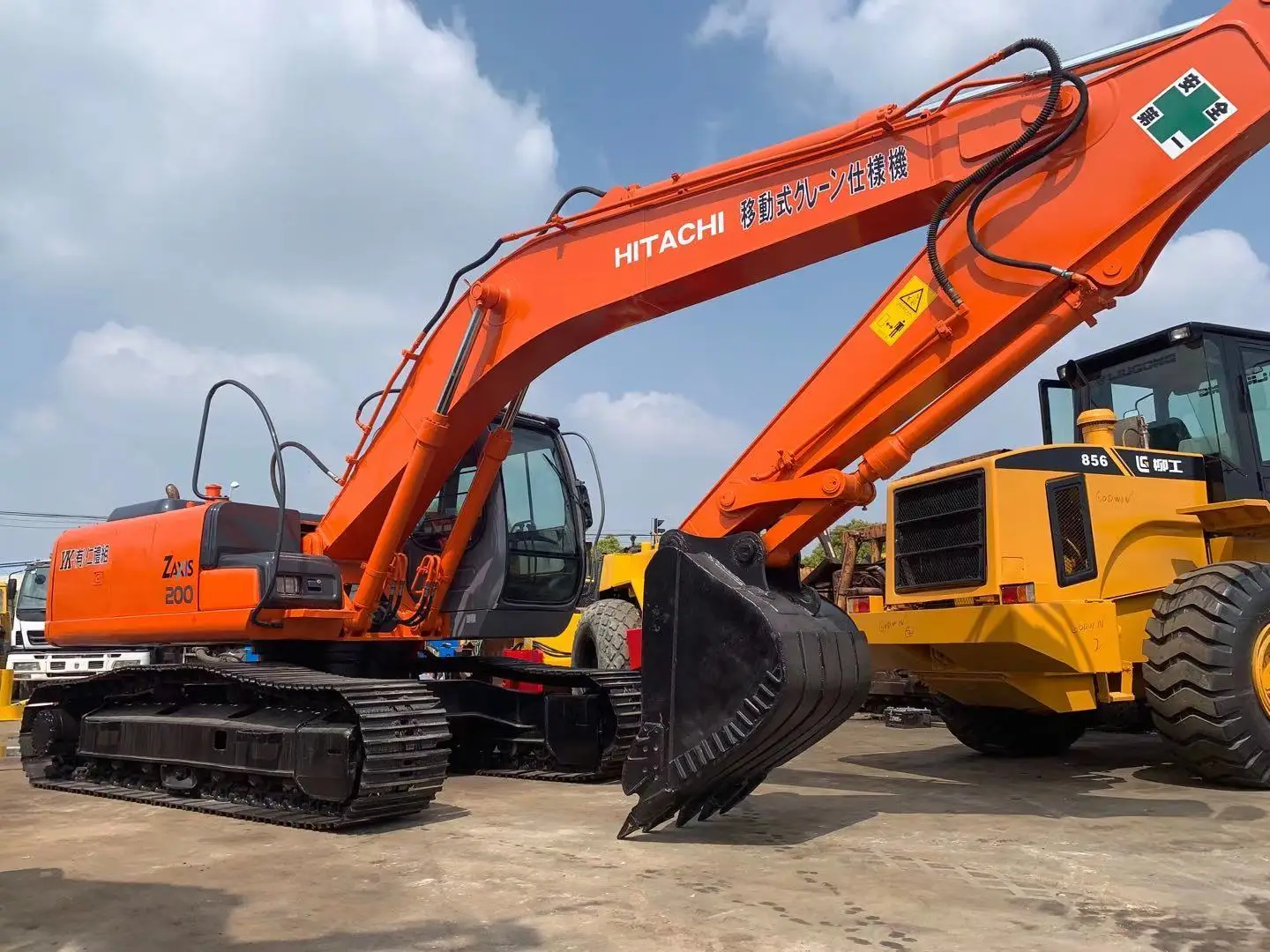Good condition Excavator machine used Hitachi Hydraulic Crawler Excavator ZX200