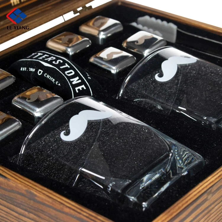
2021 new product 6 Pcs Flower Petal Shaped Stainless Steel Ice Cooling Cubes Whiskey Beverage Chilling Rock Stones Gift Set 