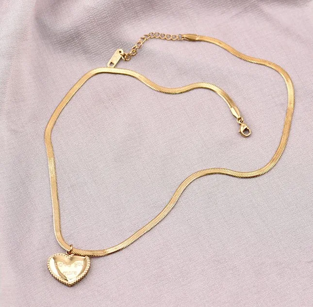 Titanium Steel Classic Love Heart  Necklace For Women Gold Color Polished snake chain Famous Pendant Anniversary Gifts