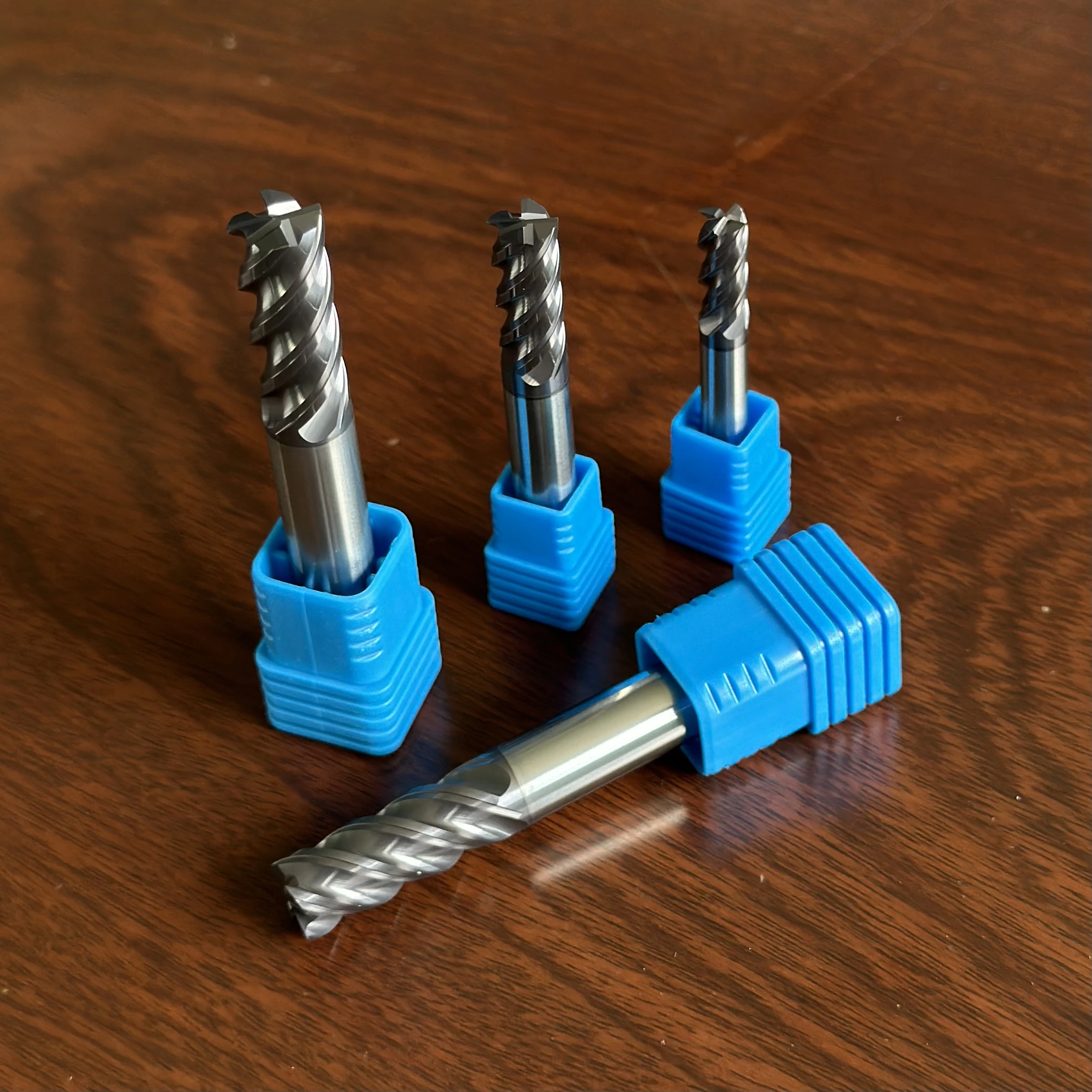 High Quality 4 Flutes Coated Tungsten Cutting Tools Endmill Carbide Milling Cutter Cnc Machining Set For High Hardness Metal