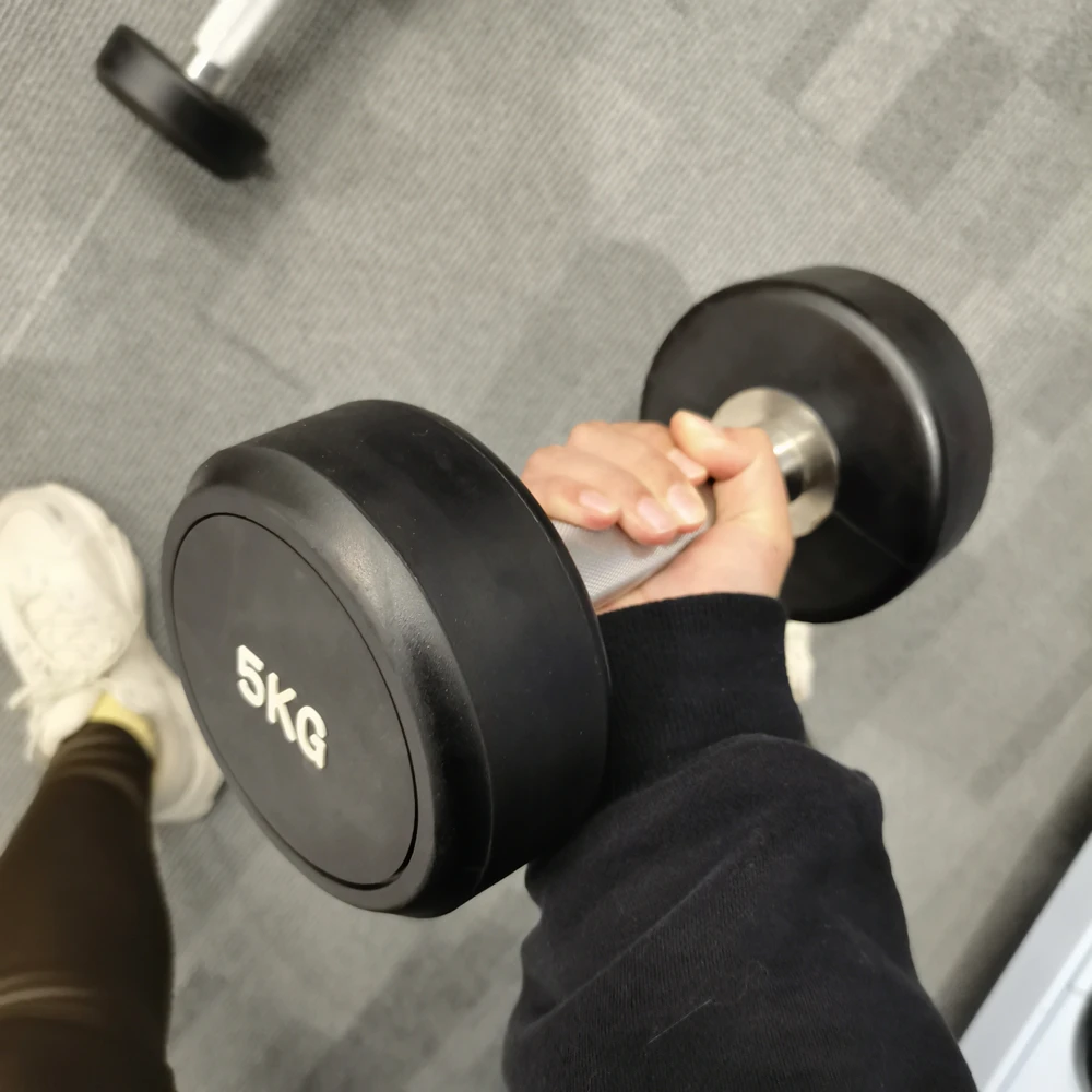 Commercial Quality Strength Training Use 5 KG Round Head Rubber Dumbbells for Fitness