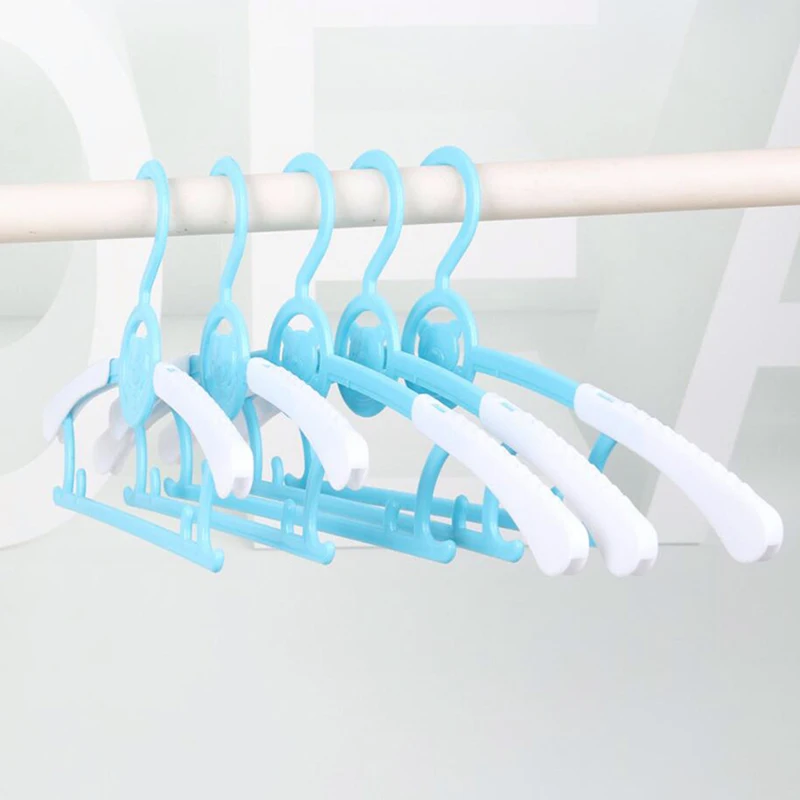 Cartoon Design Clothes Hanger Good Quality PP Plastic Hangers for Baby 4 model design 3D Space Children Hangers