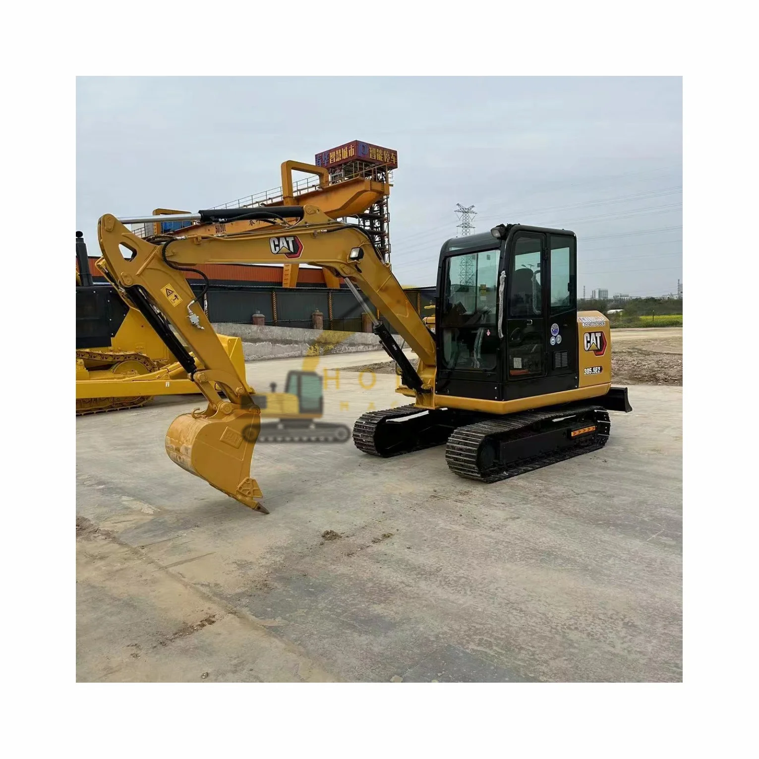 Малогабаритный экскаватор CAT 305.5E2 подержанный гусеничный 303.5E 307E 308E оборудование из Японии