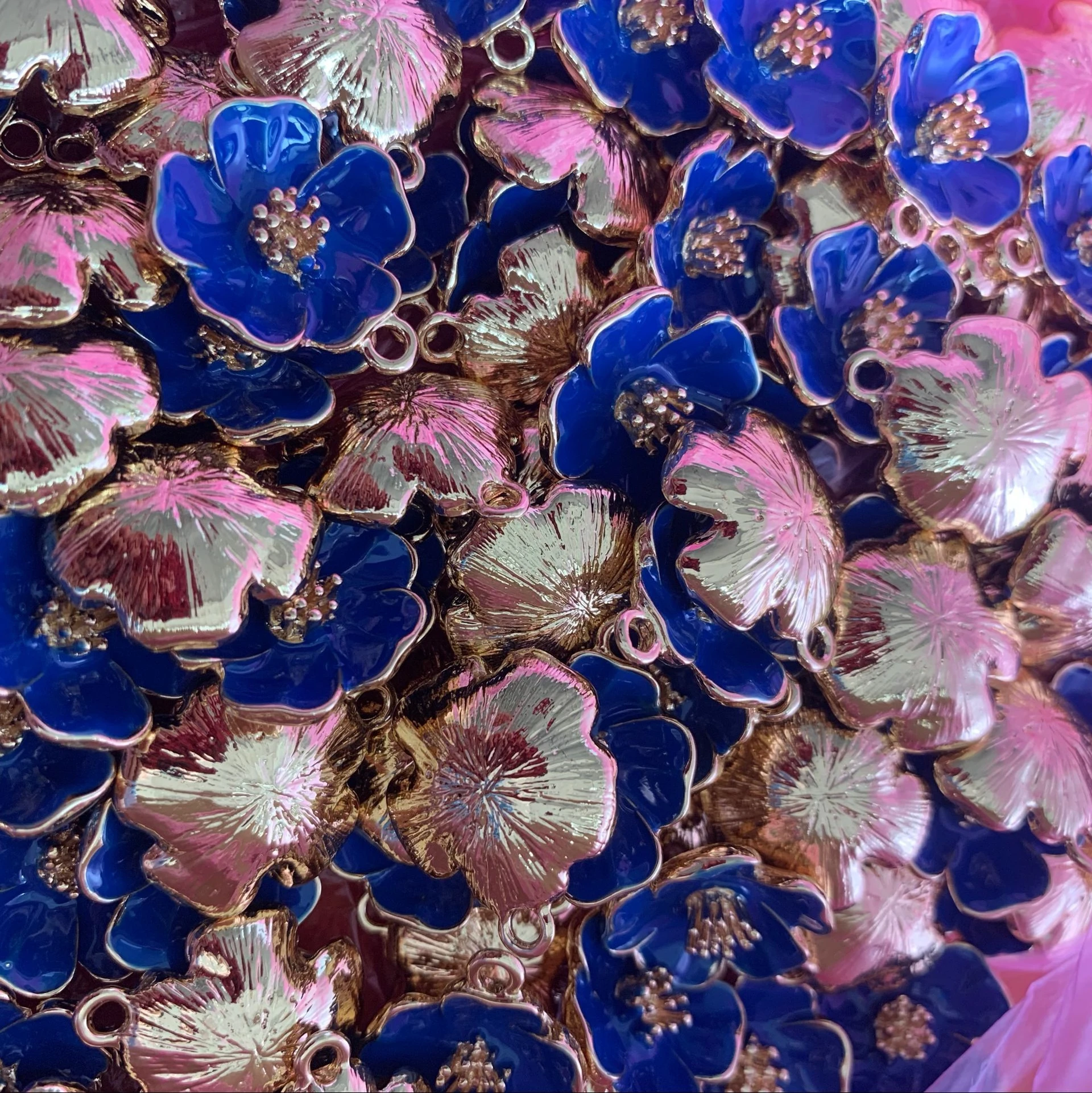 color enamel flower pendant charms for jewelry making DIY  jewelry charms tags flower charms for bangles bulk