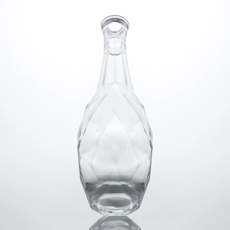 Best Selling 700ml 750ml Super Flint Cylinder Glass Bottle whiskey Gin Vodka with Screw Top for Beverage Distillery