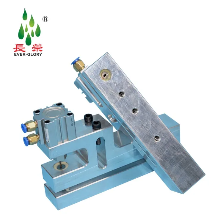 V-образный пробойник на сумке для легкого разрыва