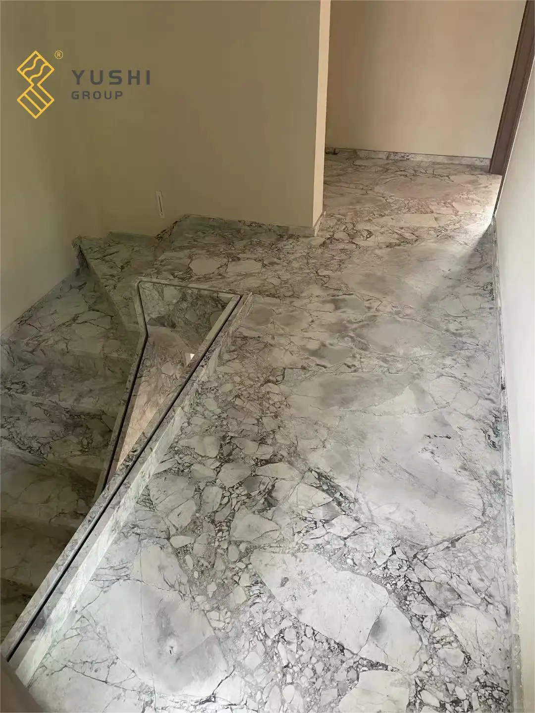 YUSHI Modern Anti-Slip Polished Super White Marble Floor Tiles for Home Decoration Exterior Application