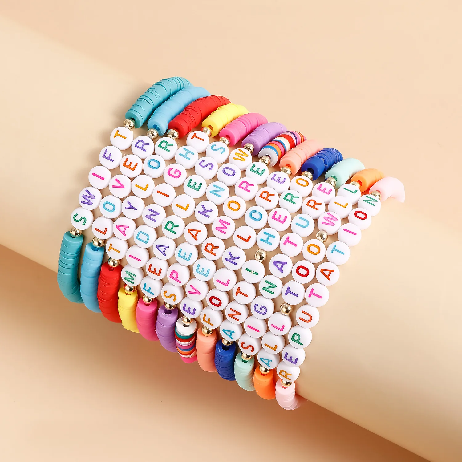 Fashion Wholesale Customize Letter Name Handmade Polymer Clay Beaded Bracelet Boho Heishi Taylor Name Friendship Bracelets Women