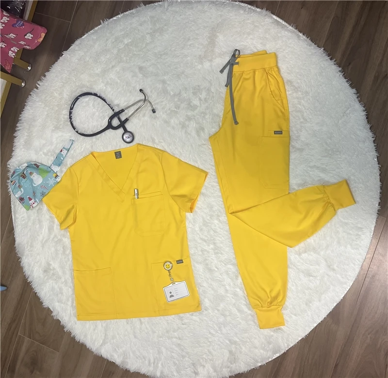 High Quality Comfortable Stylish Hospital Nursing Suit Breathable Soft Nursing Scrubs Set Polyester Rayon Elastic Fabric Nurses