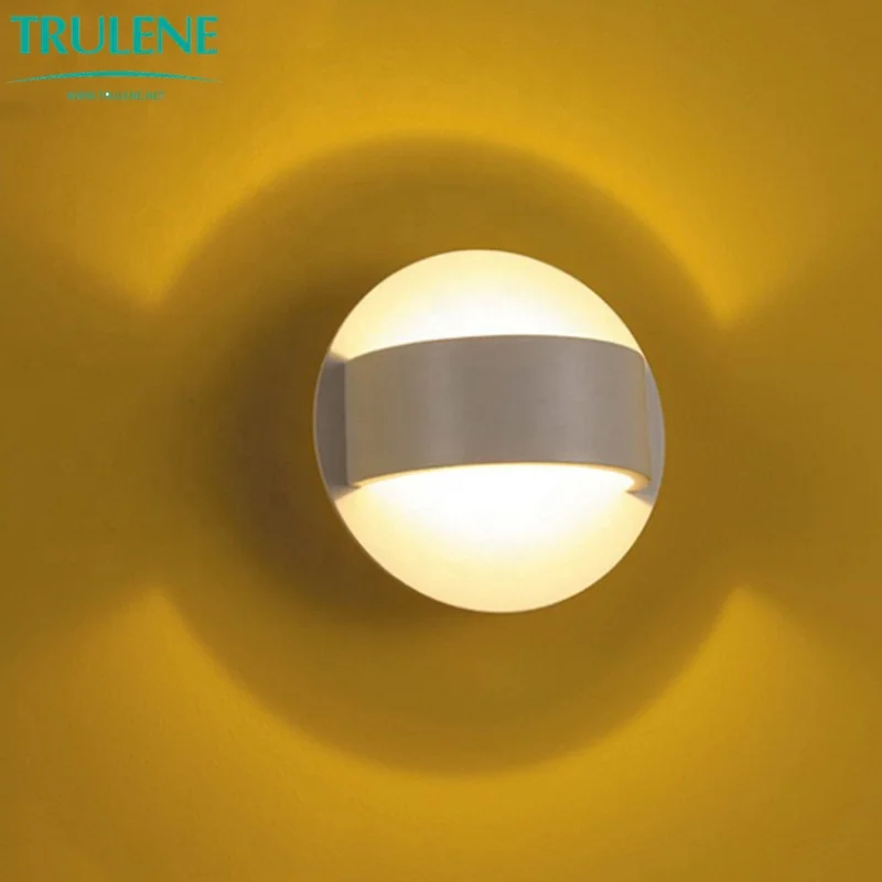 Super thin round Indoor IP20 LED bedroom wall light sconce  led round wall washer light outdoor waterproof house wall  lamp