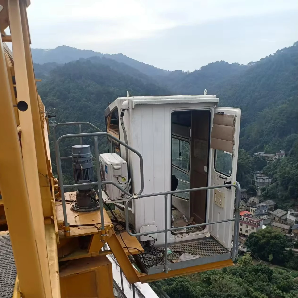 Premium Flat Head Tower Crane - Advanced Technology for Efficient Construction