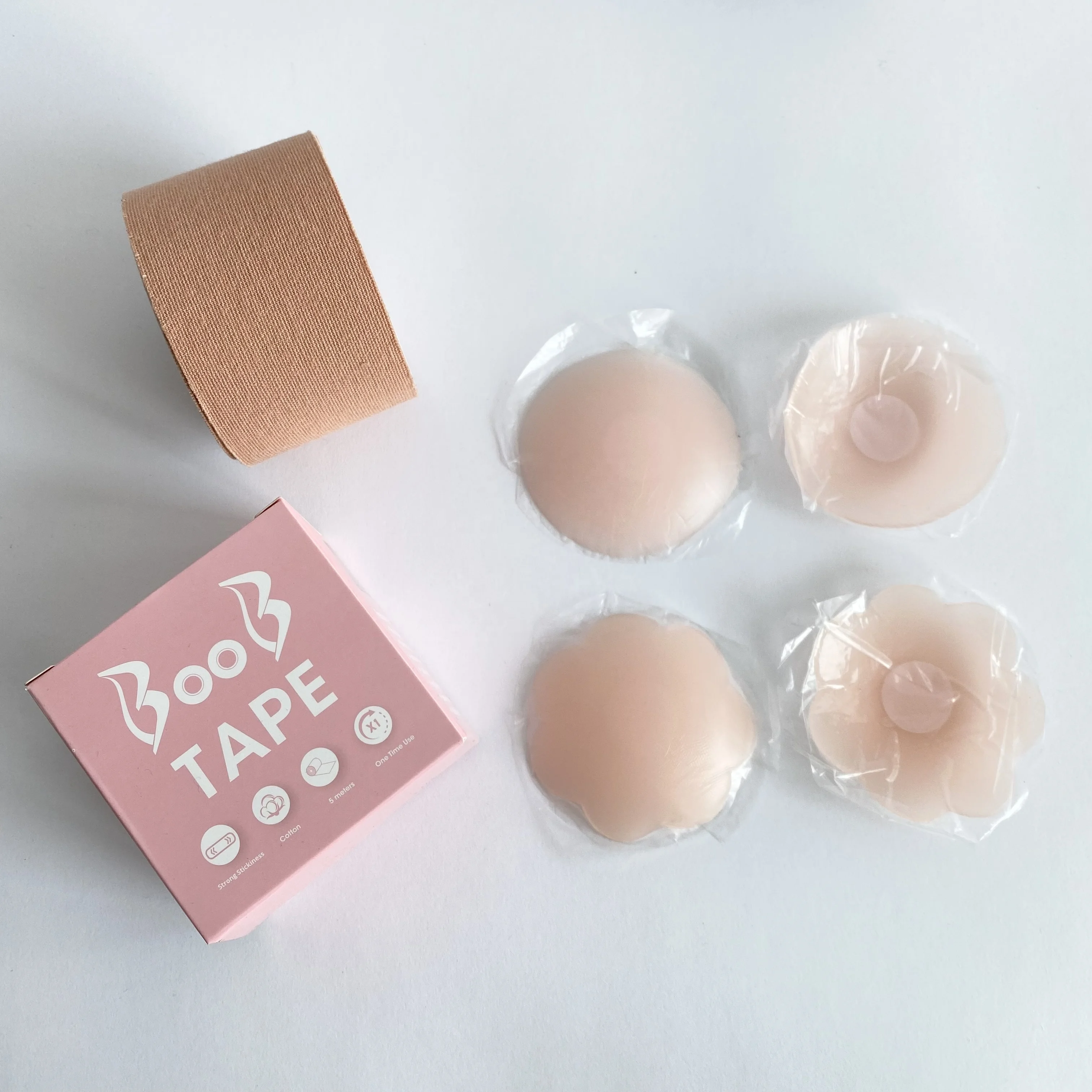 Wholesale Sexy Disposable Self Adhesive Breast Lift Boob Tape with Silicone Nipple Covers for Women