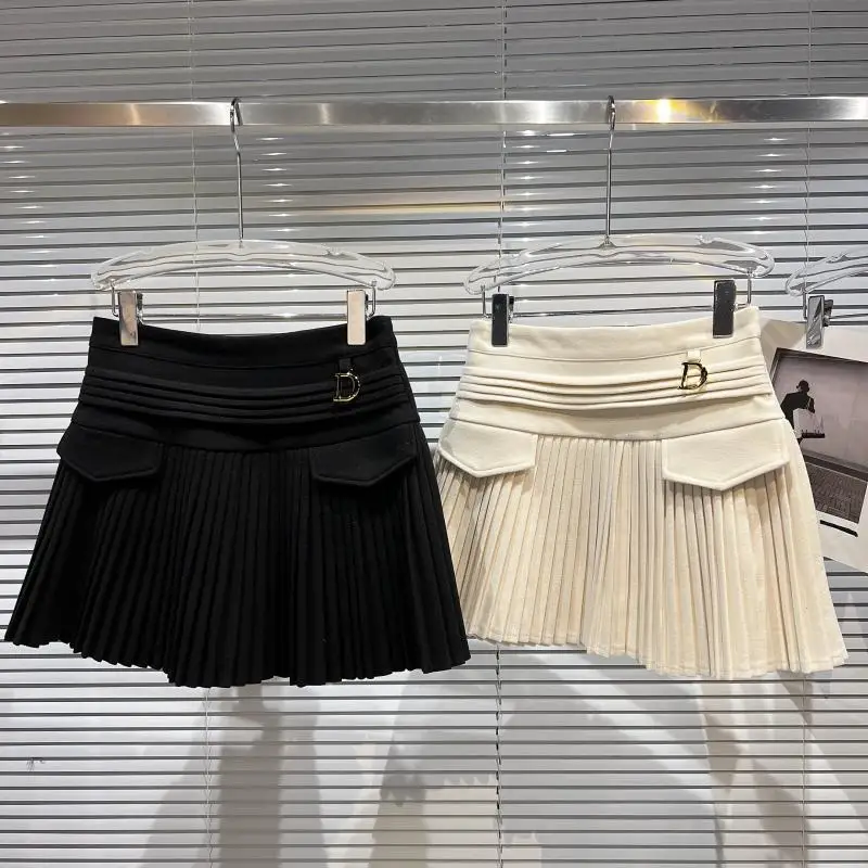 Wholesale 2021 Winter New Design Letter Metal Skirt Office Lady Woolen Pleated Skirt Street Style Sexy Thick Mini Pettiskirt