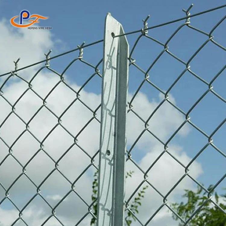 Wholesale Customized Hardware Cloth Galvanized Cyclonic Mesh Iron Metal Wire Net Chain Link Fence For Fencing