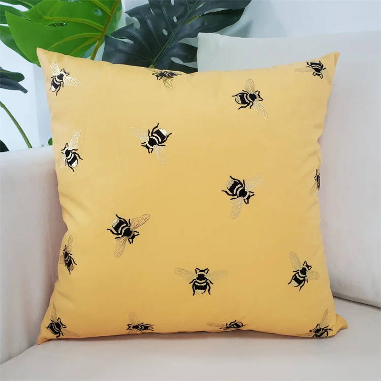 Cute Gold Stamp Bee Design Animal Cushion Cover Wholesale Velvet Throw Pillow Cover