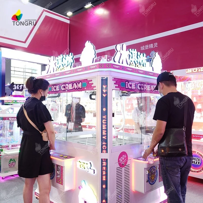Ice Cream Vending Machines Coin Operated 4 Players Ice Cream Crane Claw Machine Pink