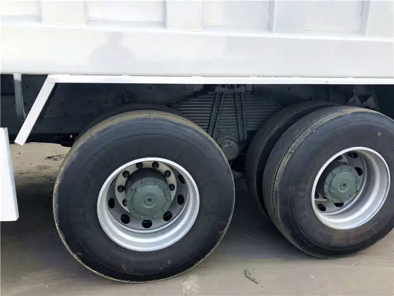 Second hand 6*4 10 wheels used heavy duty dump truck for sale in Uganda