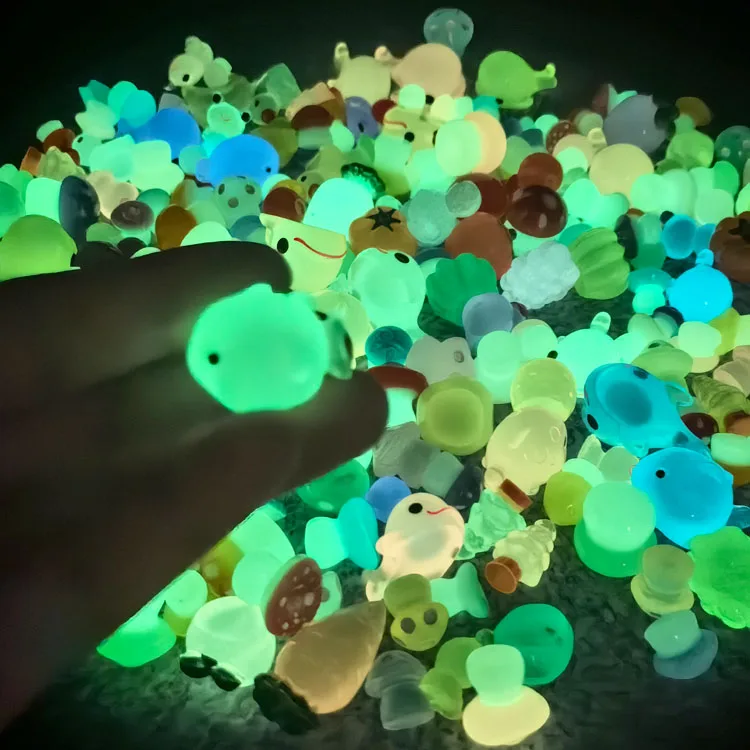 3D cartoon terrarium accessories miniature fairy garden small animal luminous frog mushroom duck fruit fish bird figurines resin