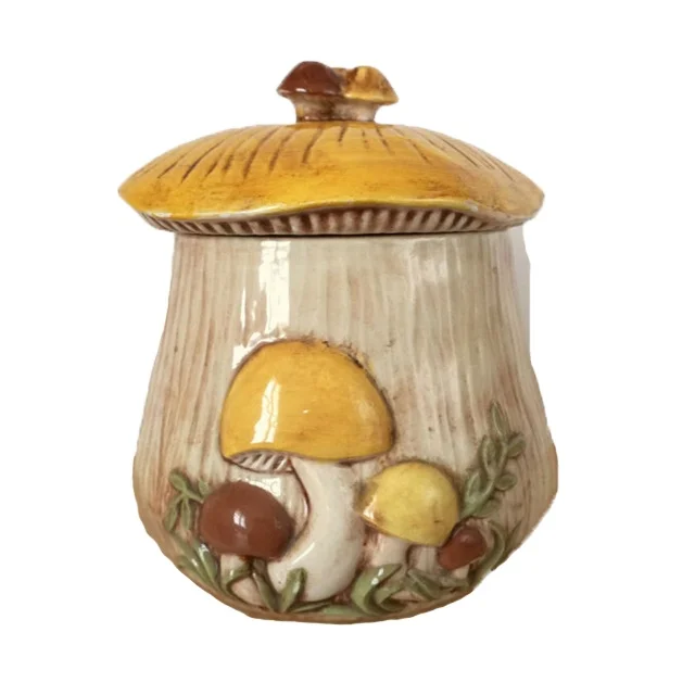 Wholesale custom handmade candy jar Children gift cupcake shaped wholesale ceramic Cookie Jar with lid