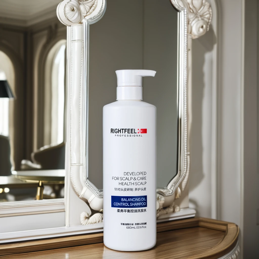 Очищающий 680 мл масляный шампунь высокого качества с ароматом для глубокой очистки длительный контроль масла и стойкое освежение.