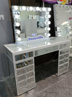 Docarelife HIgh Quality Crushed Diamond bedroom funiture Mirrored Vanity Table Vanity Mirror With LED lights