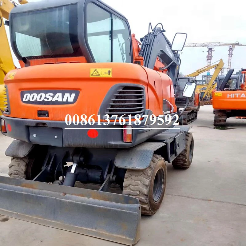 hydraulic excavator mini excavators small wheel digger CE Korean used doosan dx60 wheel excavator 5ton 6ton for sale