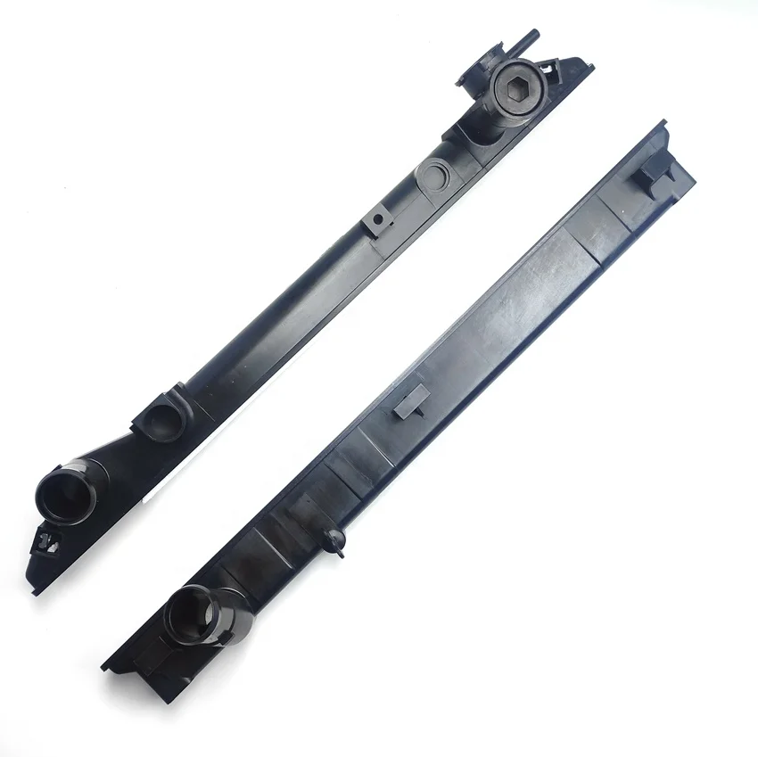 High quality radiator plastic tank factory for car model 700P OEM 8981372723