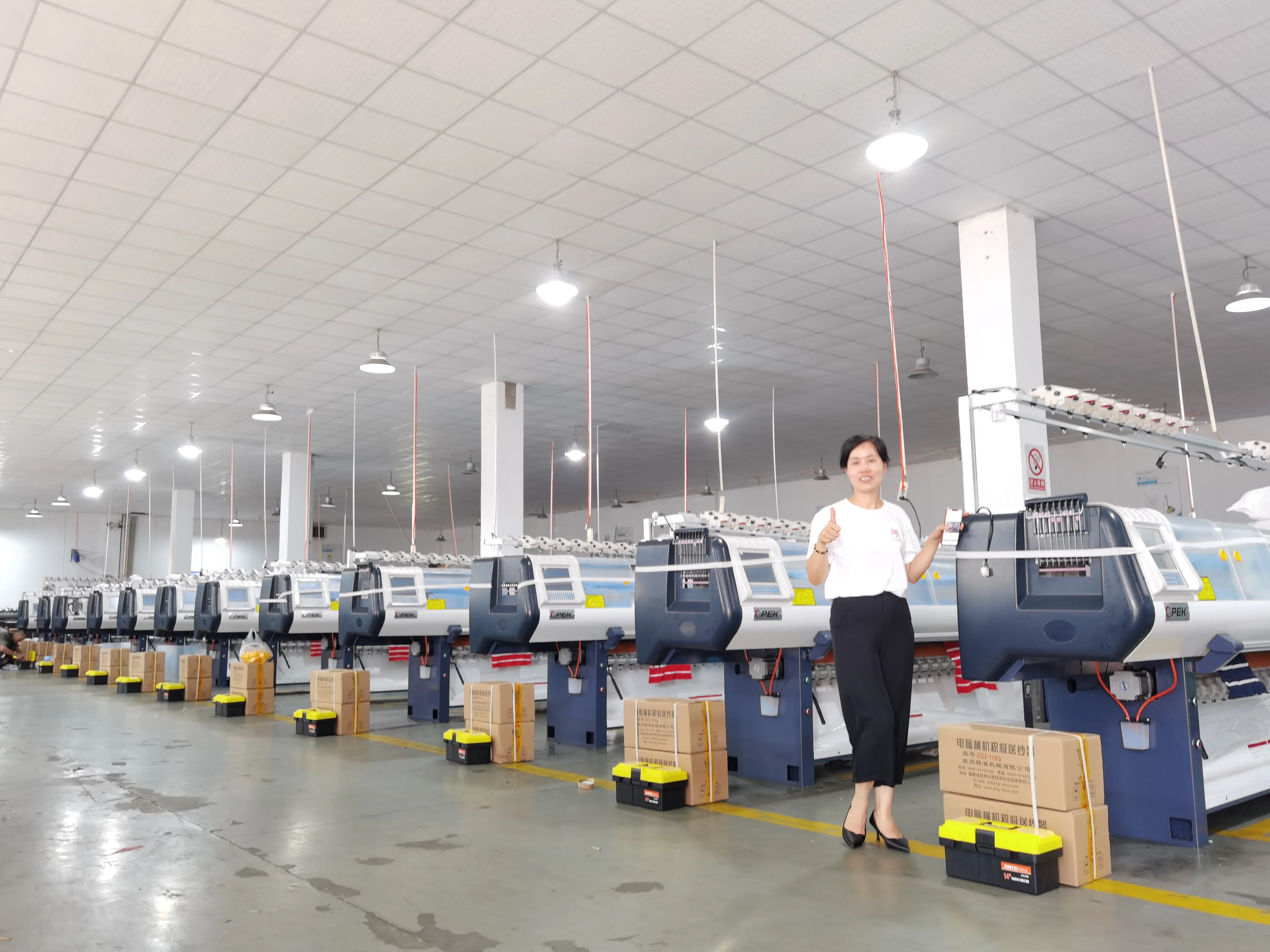 Double system computerized sweater flat knitting machine factory price