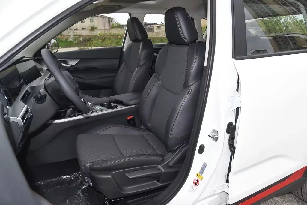 2023 Changan CS35 Plus SUV 1.4T 160hp DCT New 200km/h Turbo Engine Left Steering Leather Seats Euro VI Multi-Function Price