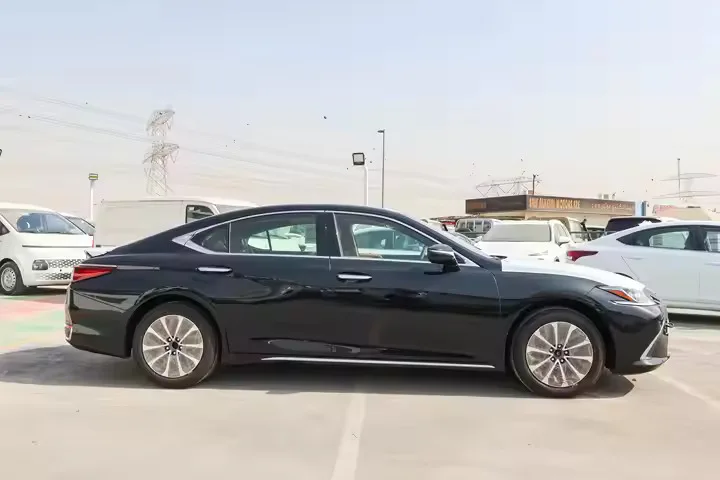 Clean Power and Performance Used LexusES300h Hybrid 2.5L Sedan 2024 Model Year Black Color