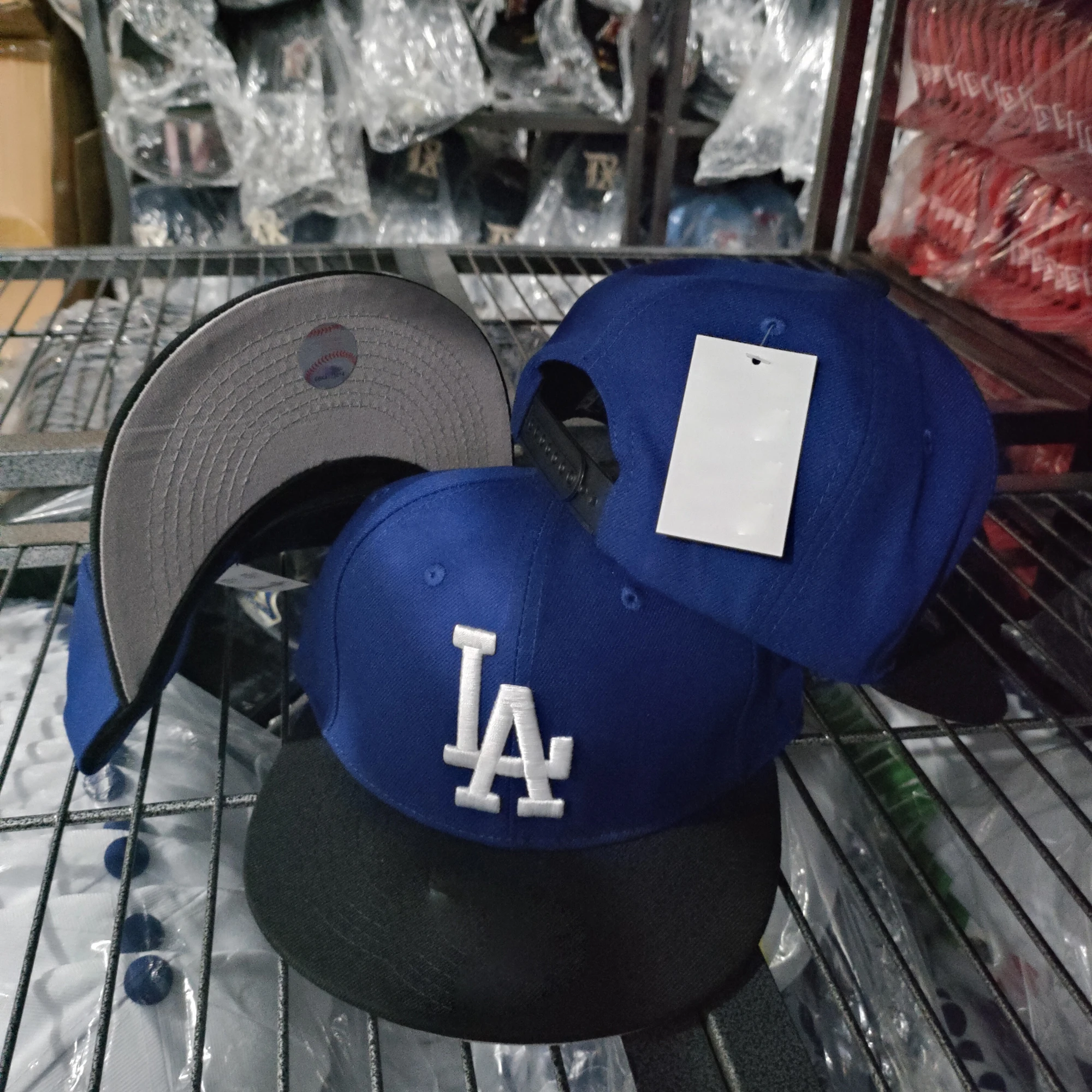 2410 Custom Wholesale Hip Hop Outdoor Snapbacks Unisex Fashion 3D Embroidery Sports 6 Panel Men Branded Caps