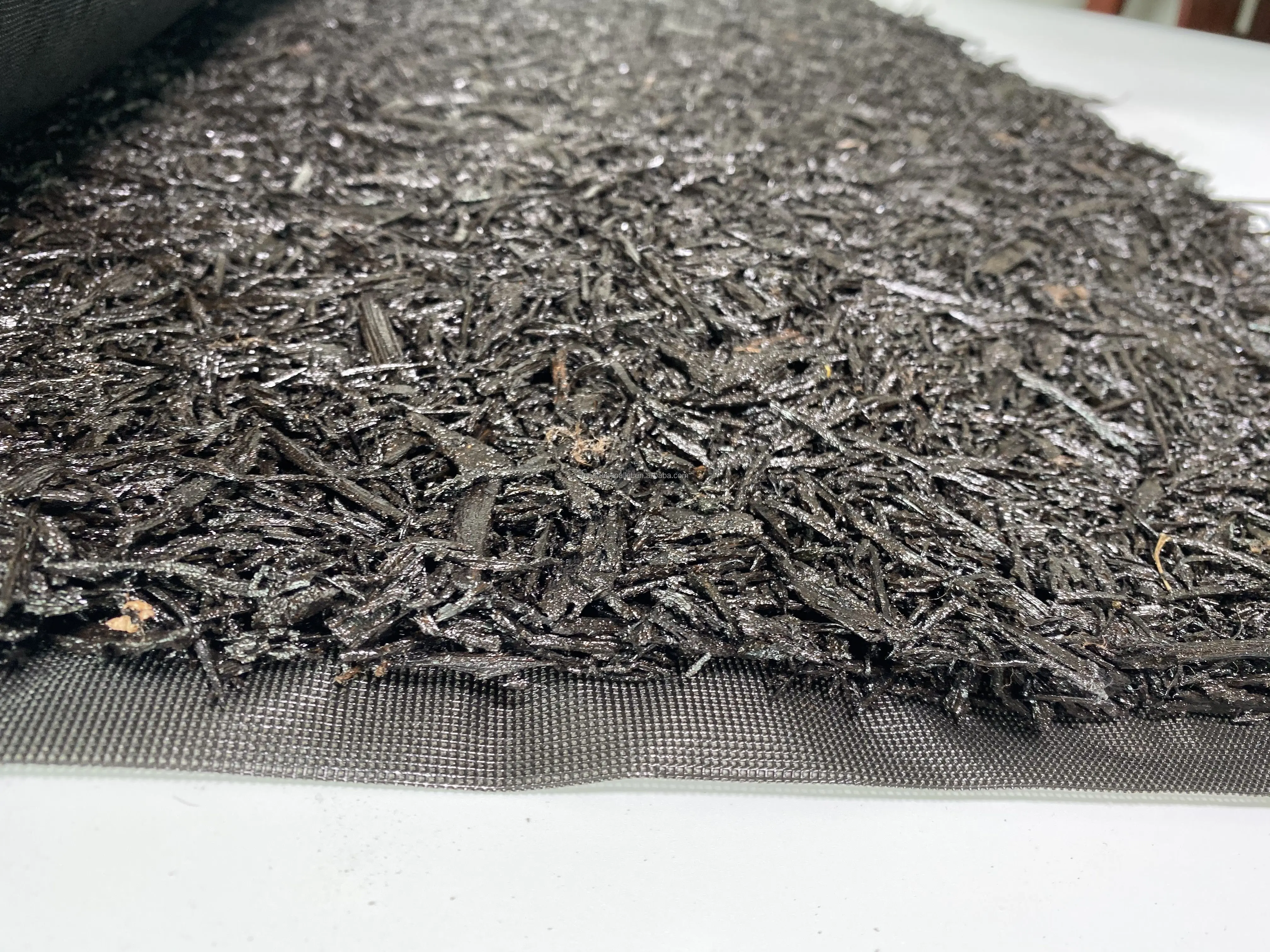 Recycled Rubber Permanent Garden Mulch Border