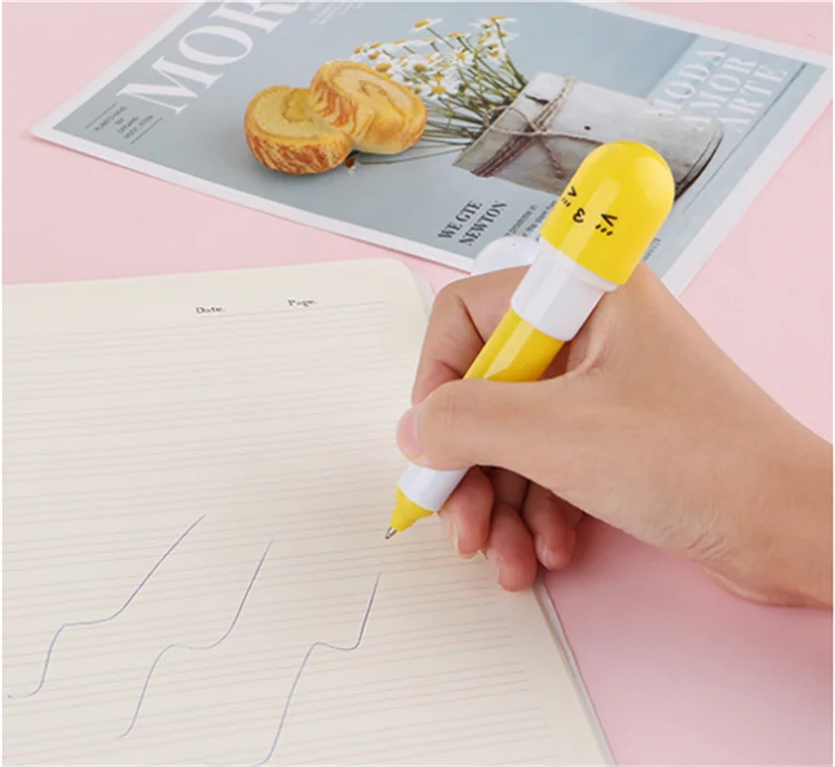 Hot-Selling Cute Portable Pill Shaped Pen Advertising Retractable mini Ballpoint Pen