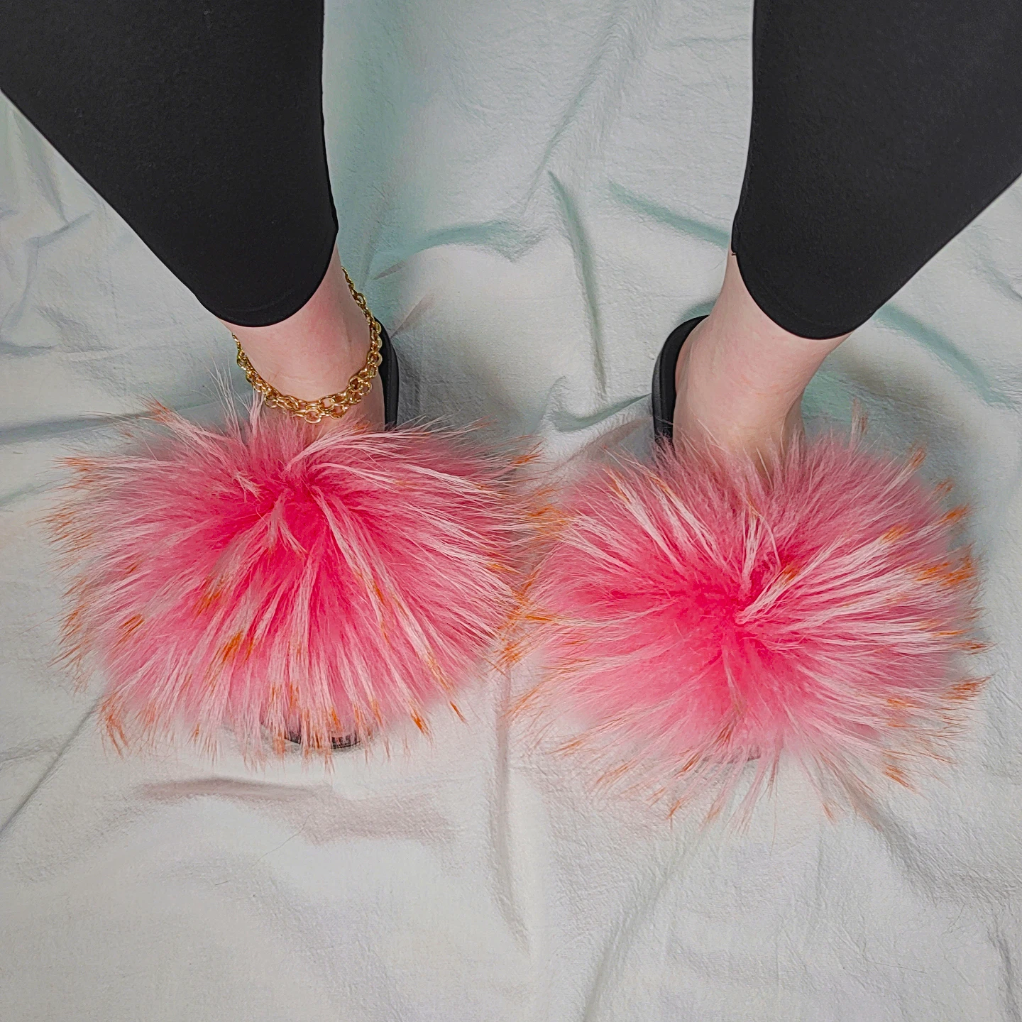
Fluffy Sandals Wholesale Fur Slippers Hot Selling Women Racoon Fur slides 