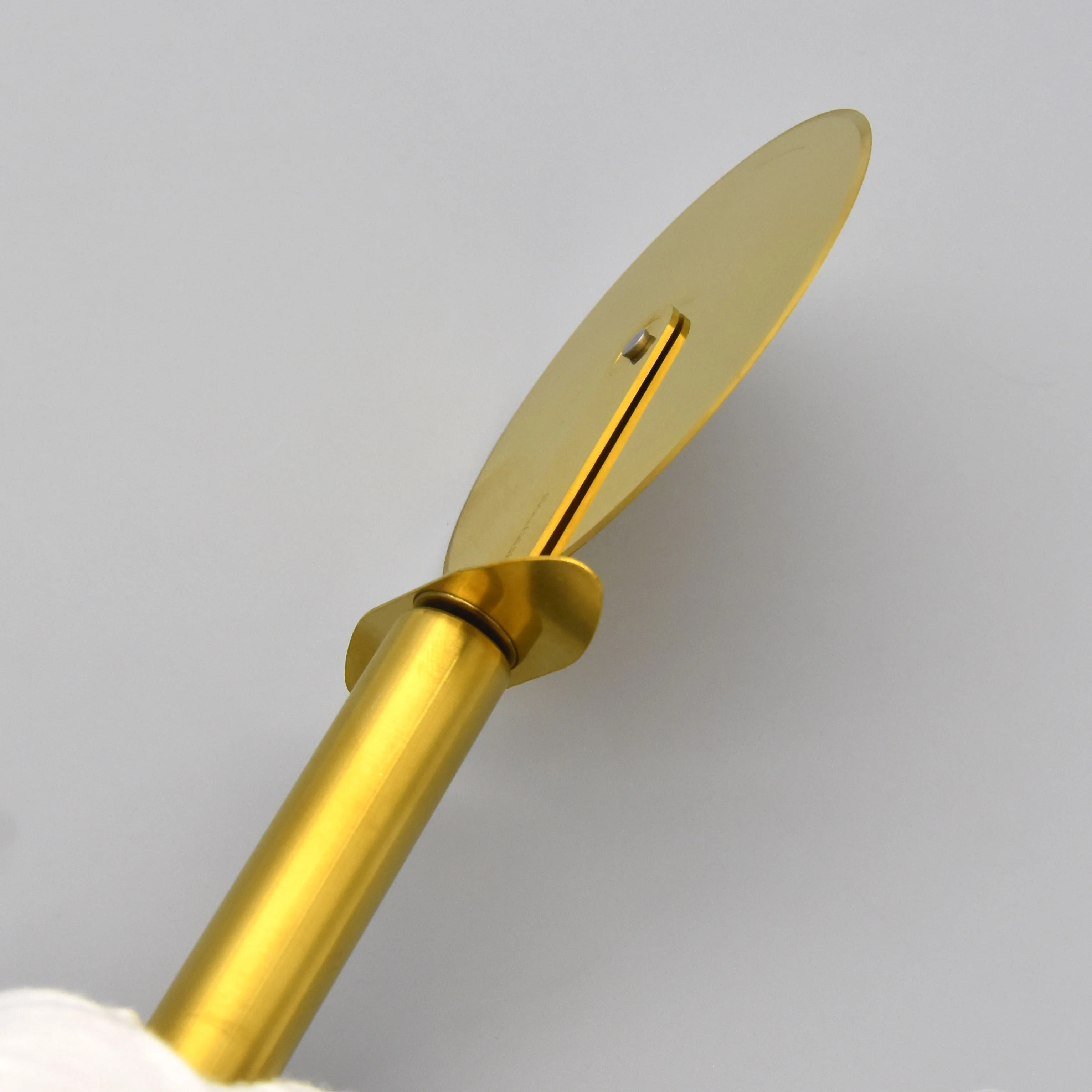 Gold Plated Copper GD Stainless Steel Custom Cake Server Shovel Set Roller Wheel Pizza Cutter